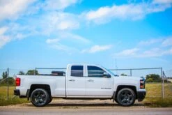 SB-GM-SLVD/10TW1/BK -JLAudioZone SB GM SLVD 10TW1 VEH 2